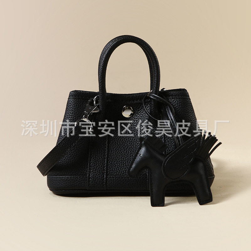 ブラック 19cm (ポニー付き)