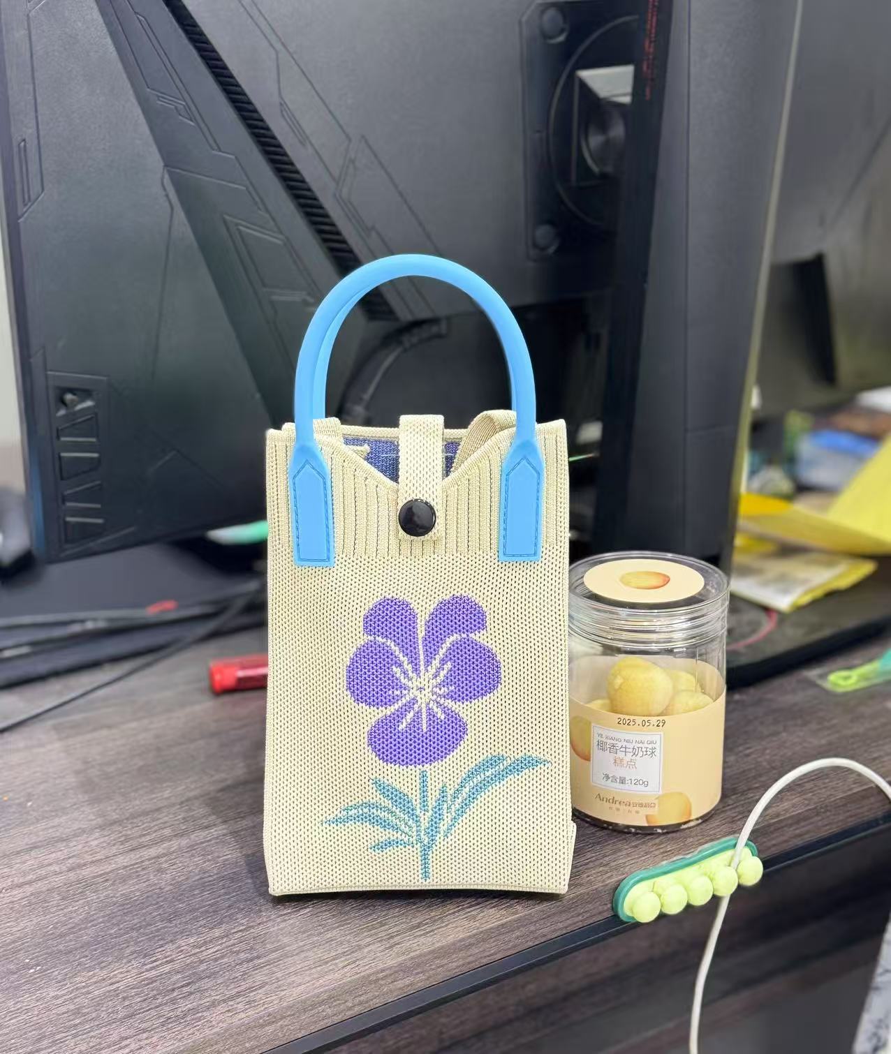 【シリコン+ショルダーストラップ】パープルフラワー