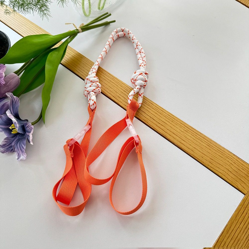 ホワイトオレンジのショルダーストラップ