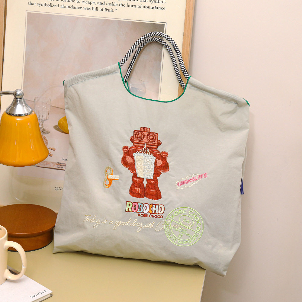 ライトグレー・ロボット