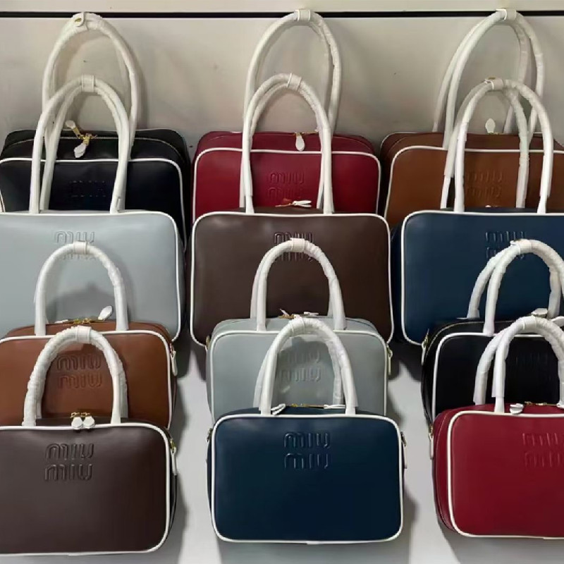 大きめの白と黒