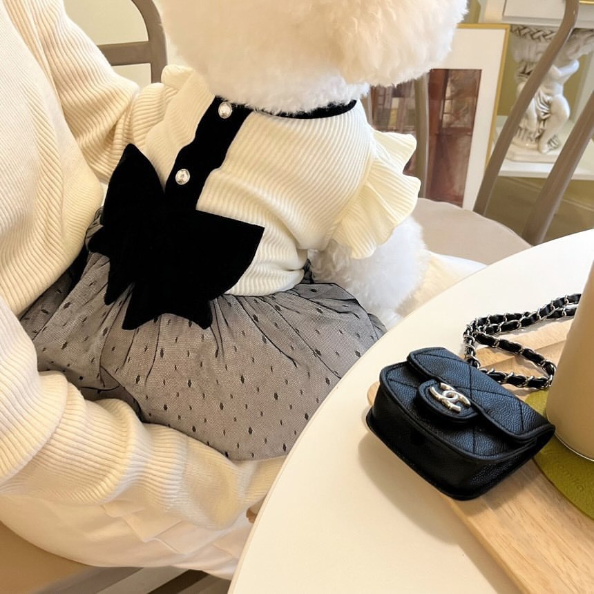 黒と白のガーゼスカート
