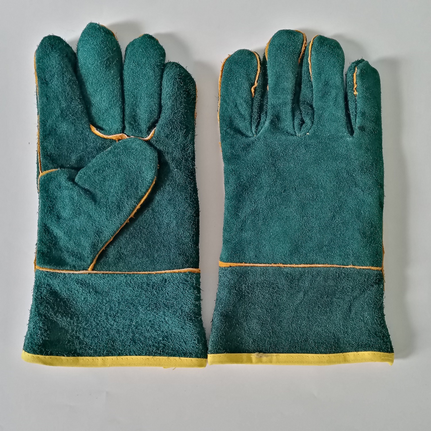 28CM ダークグリーン牛床革