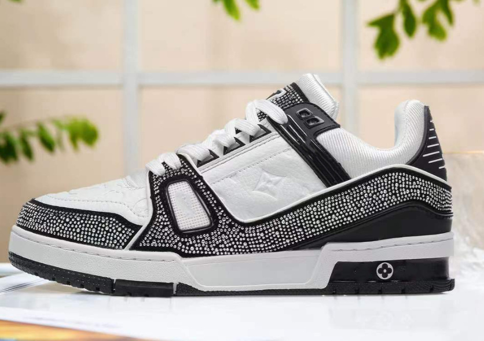 ロバのブランド、白と黒、ダイヤモンド付き