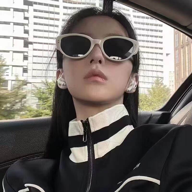 米白灰皿