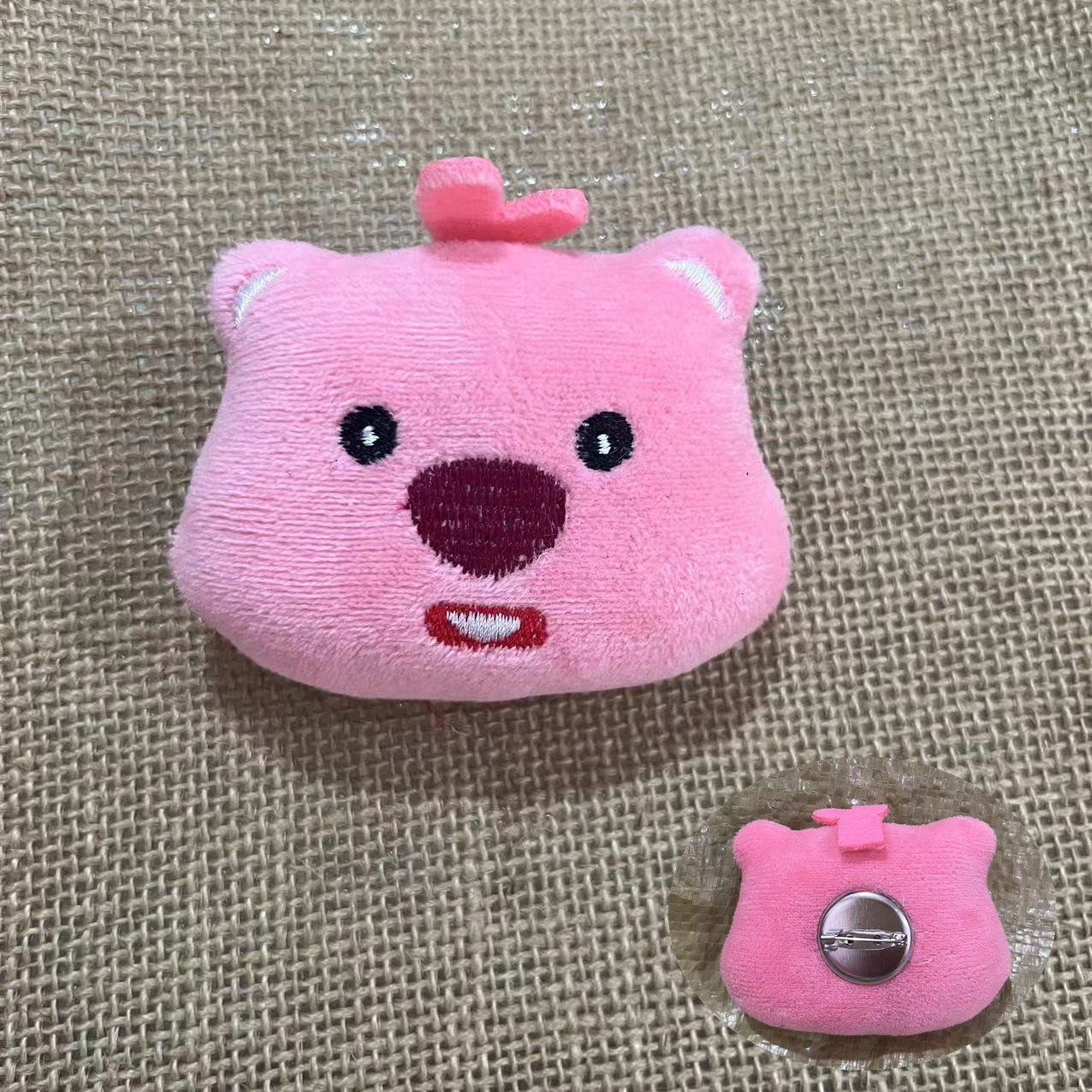 ビーバー【ブローチ】