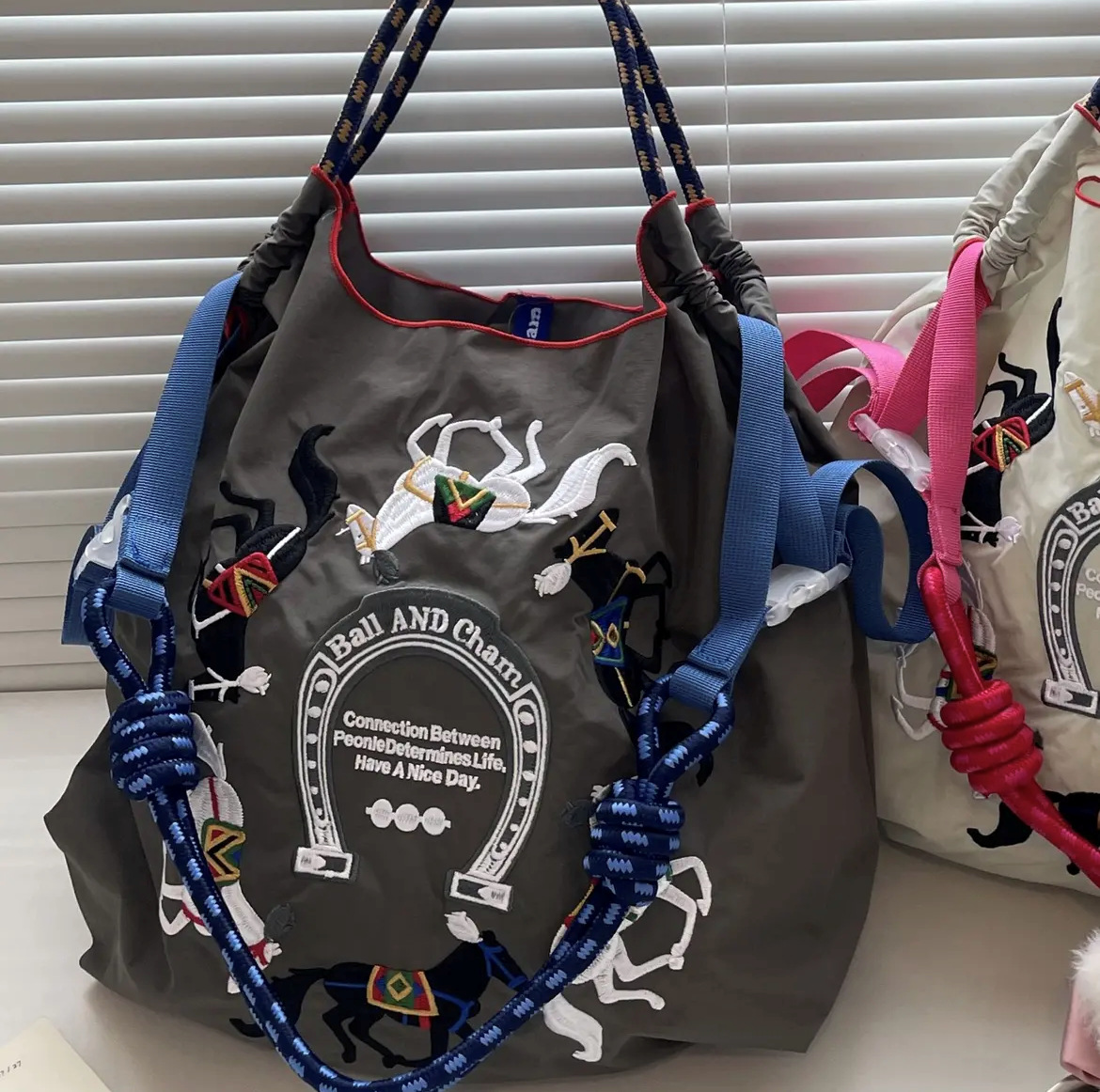 グレーのマリマ M (ショルダーストラップを除く)