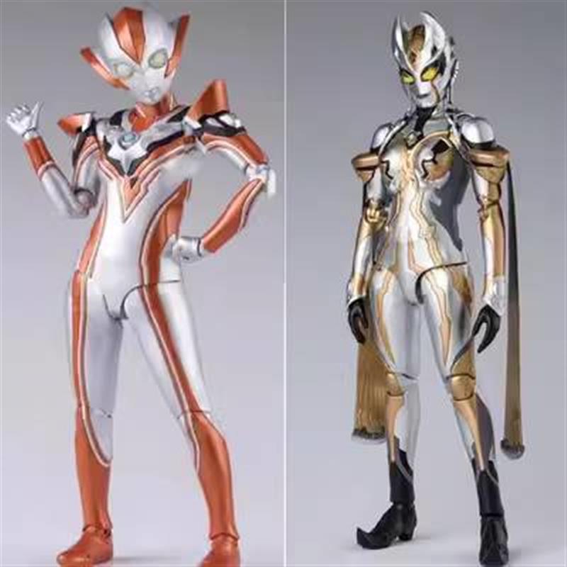 グリッチョフィギュア+カルミラフィギュアカラーボックス、武器アクセサリー付き