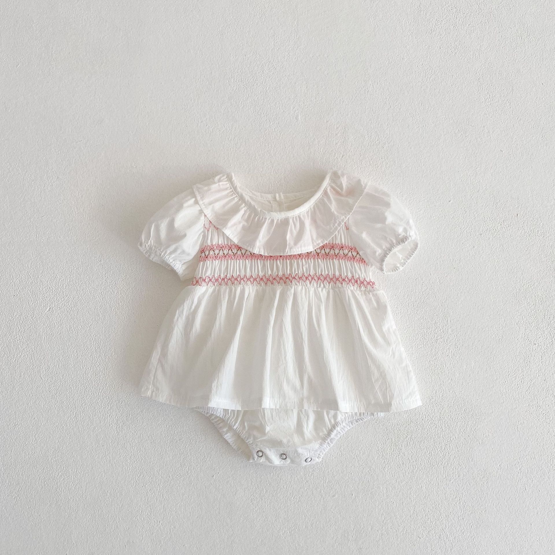 91080-米の白い服