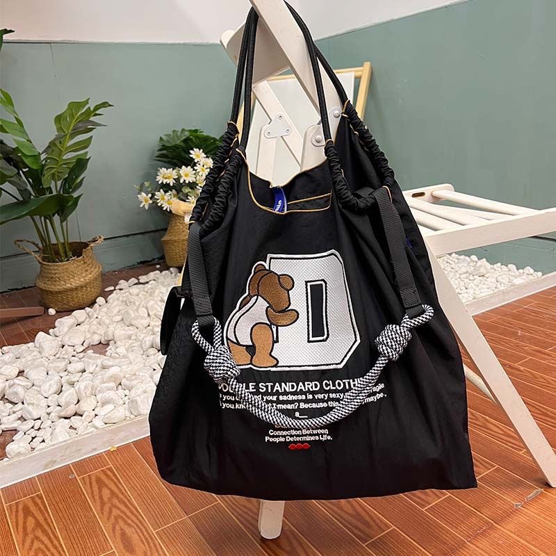 ブラック 背中合わせクマ M (ショルダーストラップを除く)