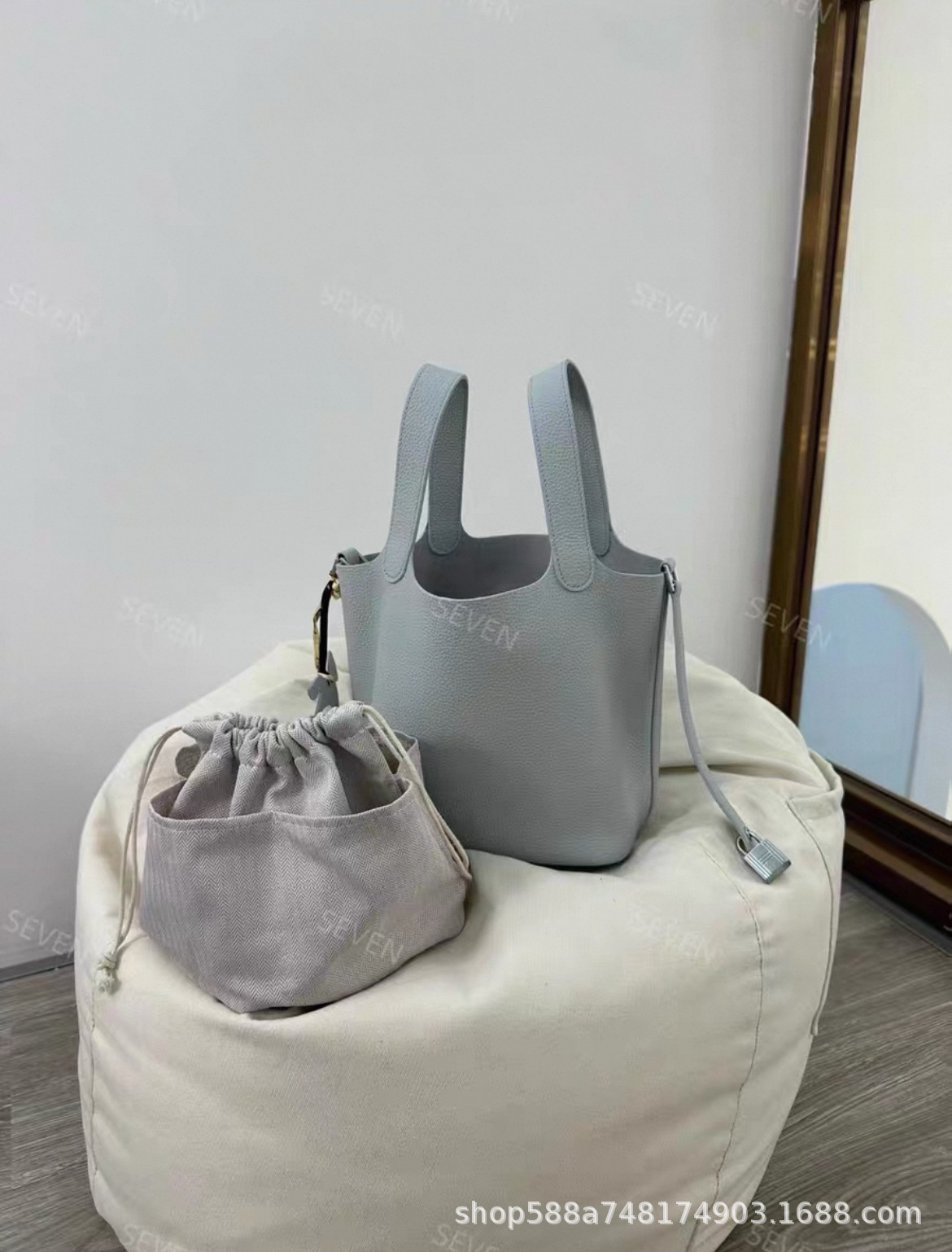 ホーリーグレイル ブルー Lサイズ 18cm + 内ポケット、牛革1層目