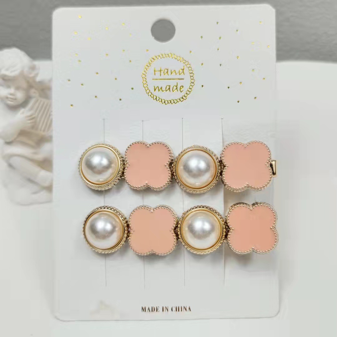 サイドクリップ#ピンクの四つ葉のクローバー+パール