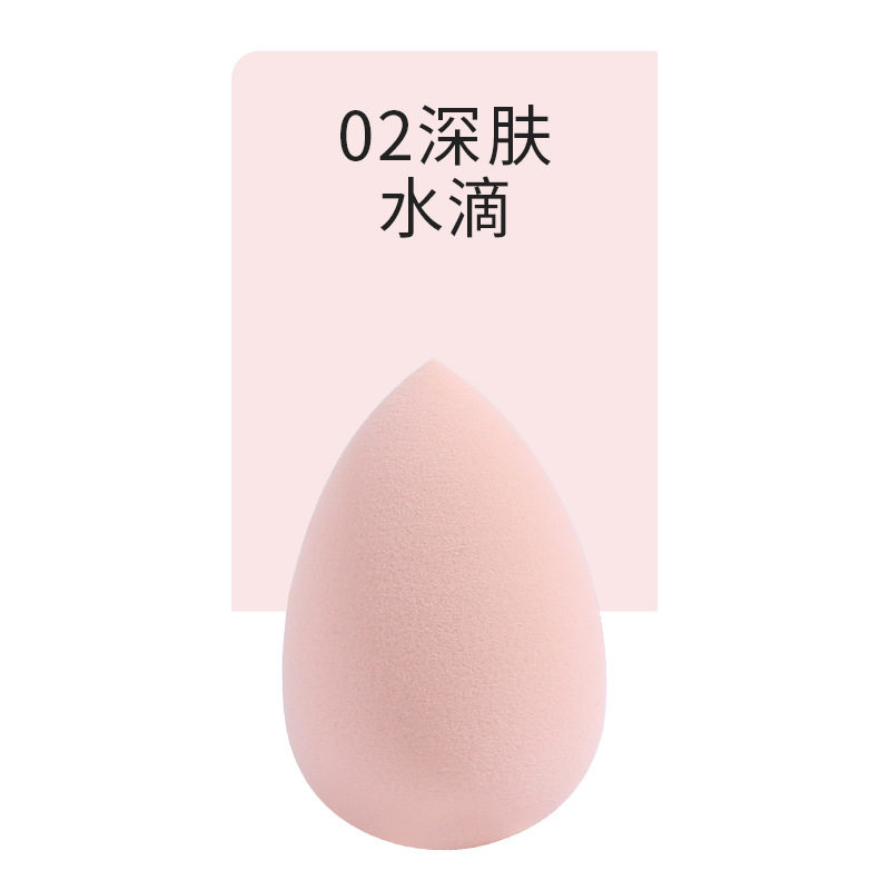 02深い肌の水滴