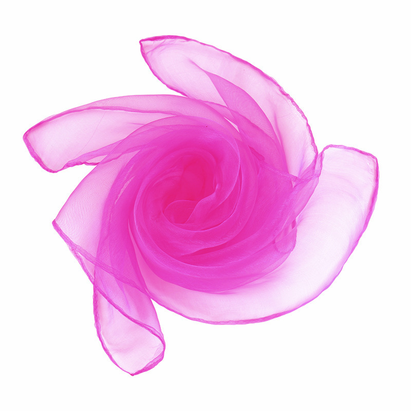 淡いプラムレッド