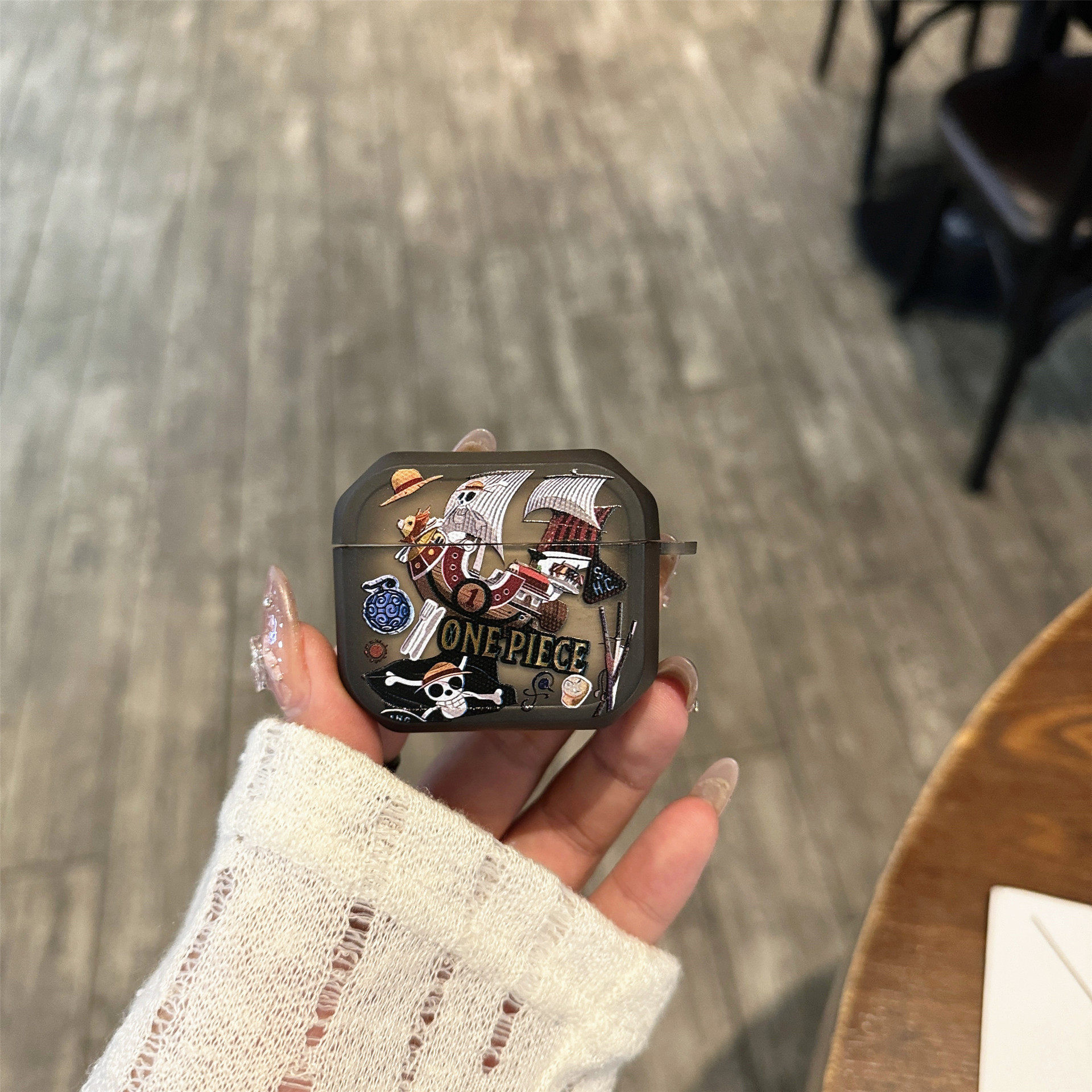 図 28 に示すように (スプリング バックル付き)