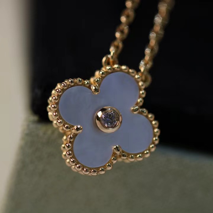 ゴールドホワイト