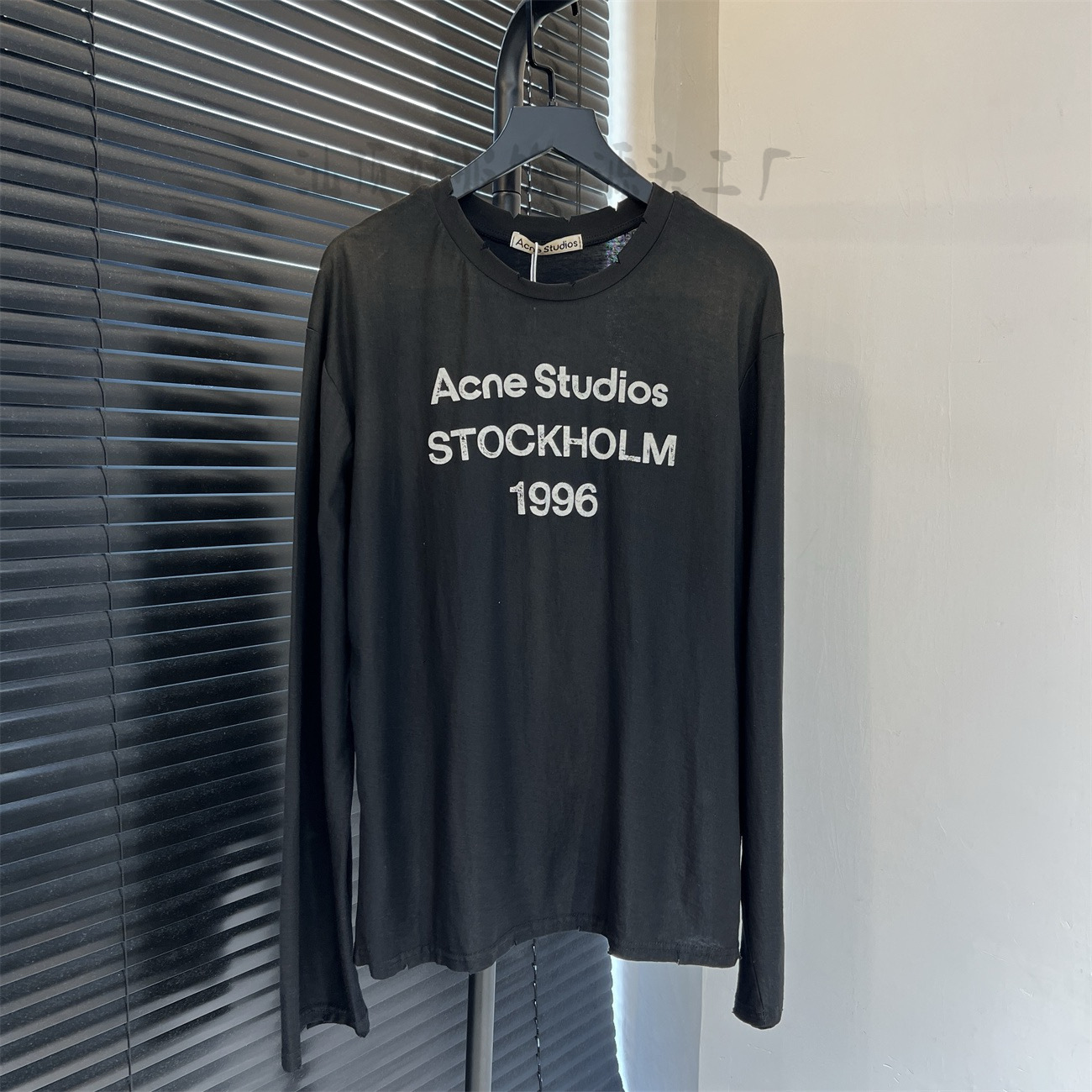 オリジナルブラックダメージ加工長袖