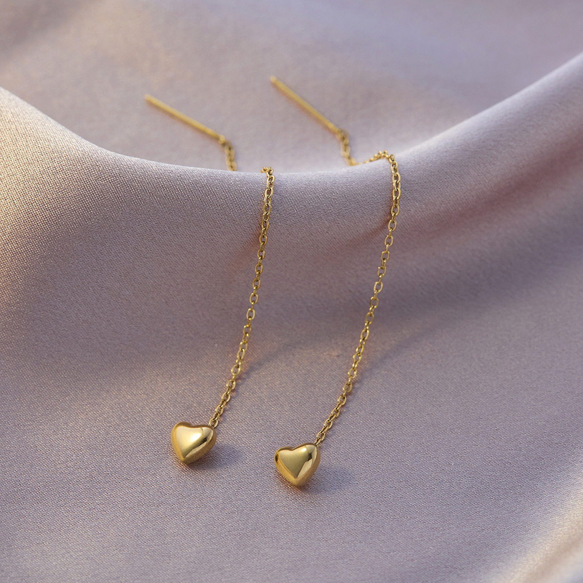 愛の耳ワイヤー