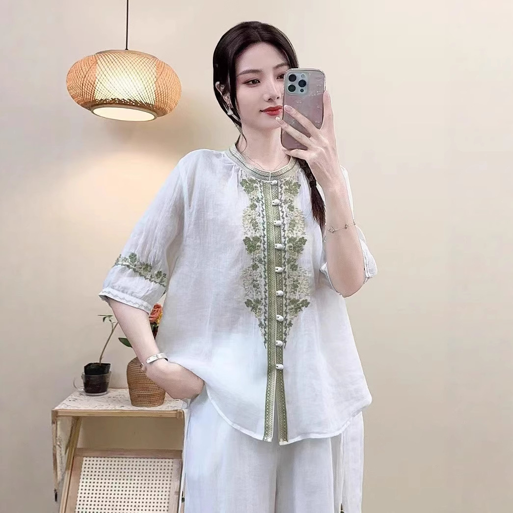 白