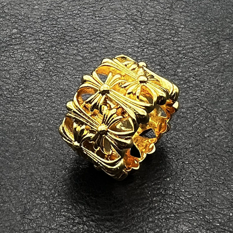 黄金の墓十字架