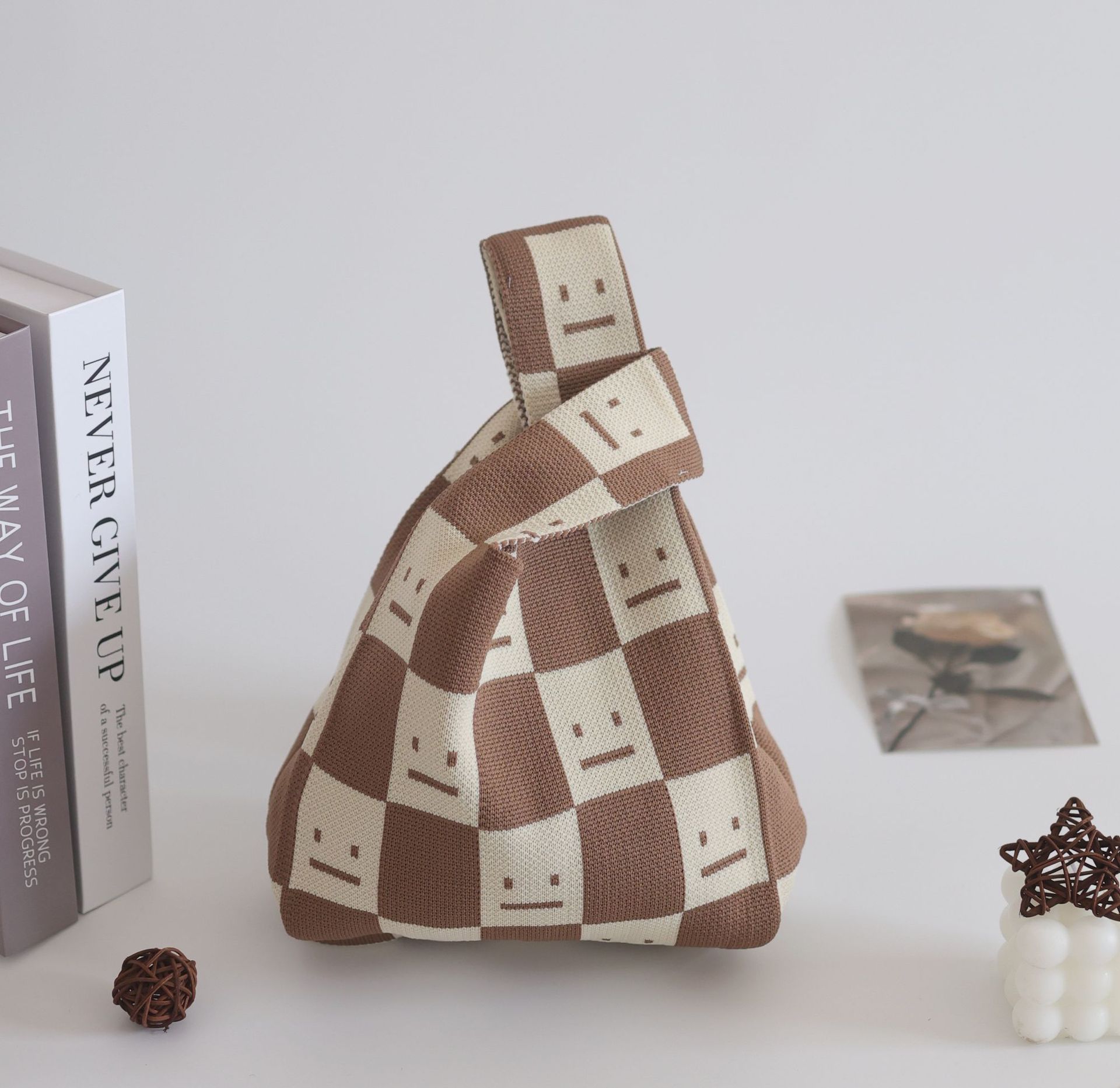 スマイリーフェイス-ミカ