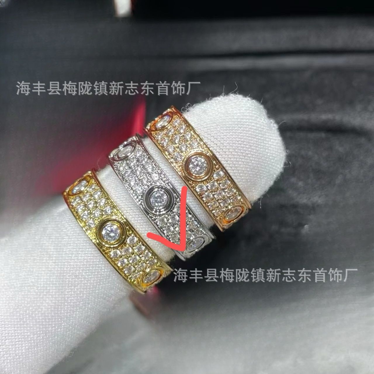 プラチナワイドバージョンフルダイヤモンド(メインダイヤモンド付き)