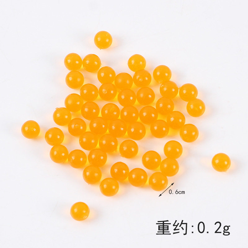 0.6cmの淡色のキャビア 1個