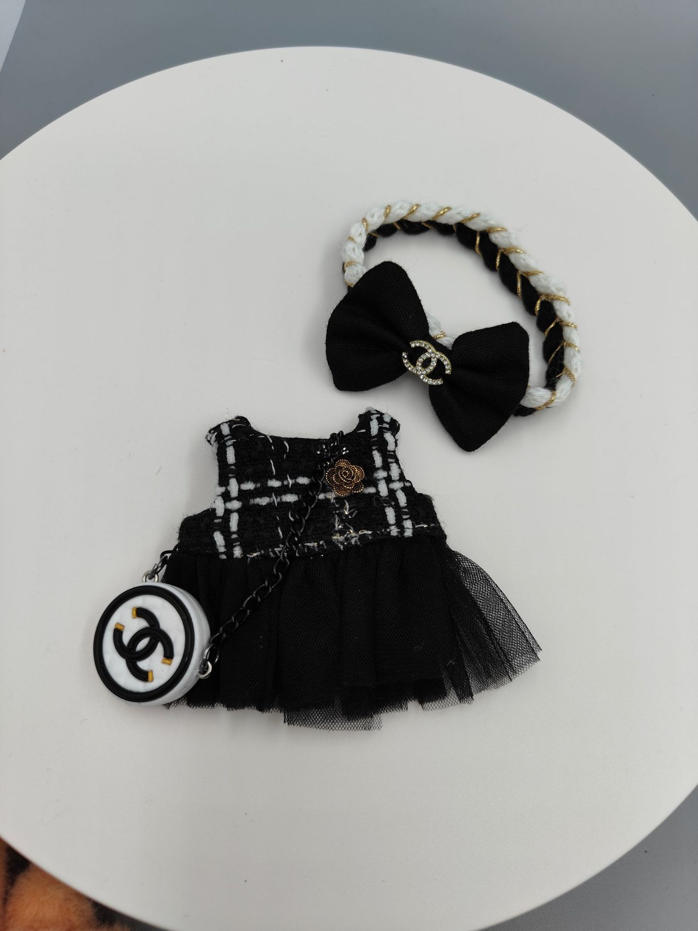 黒のシャオシャンフェンシャスカート+小さなバッグ