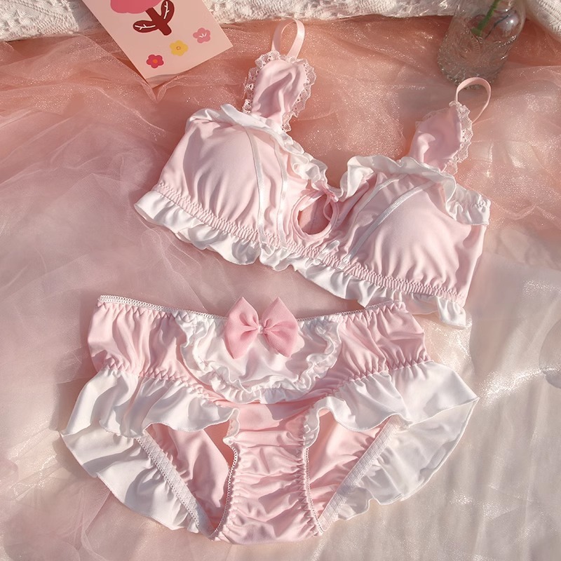 ピンクのスーツ