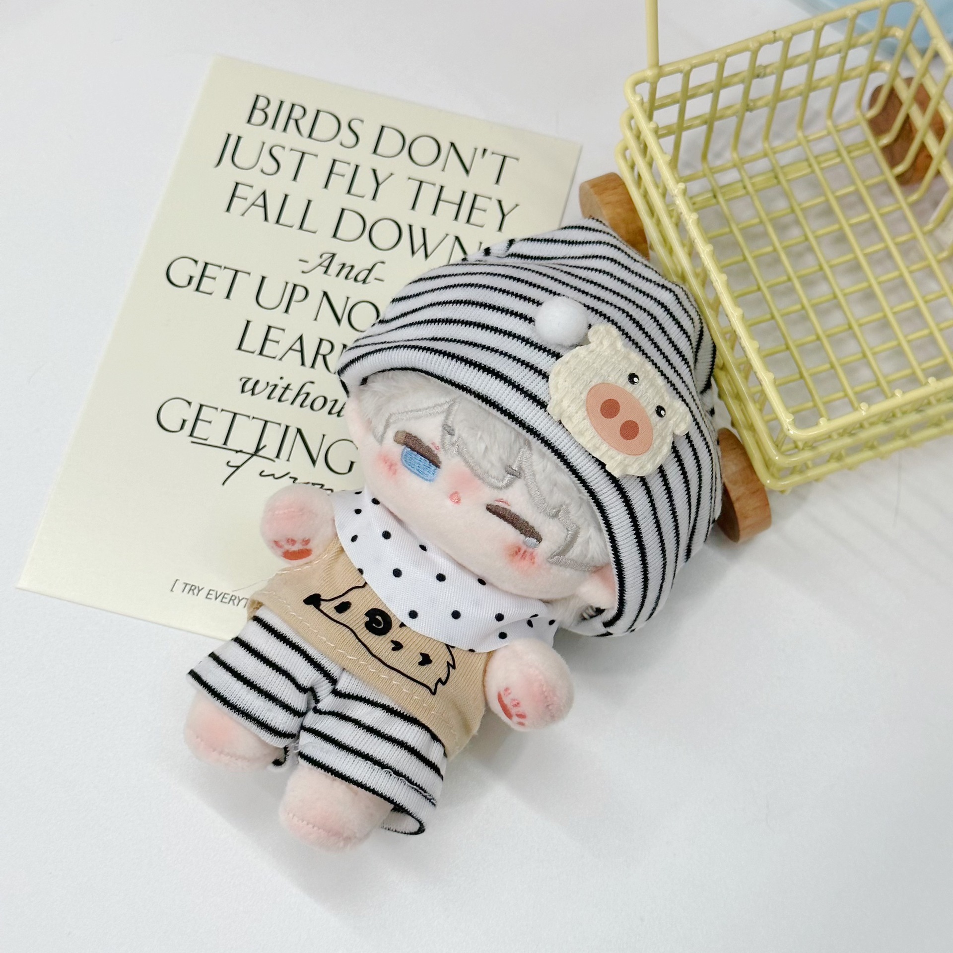 10cmハリネズミ少年（帽子+唾液タオル+トップス+パンツ）