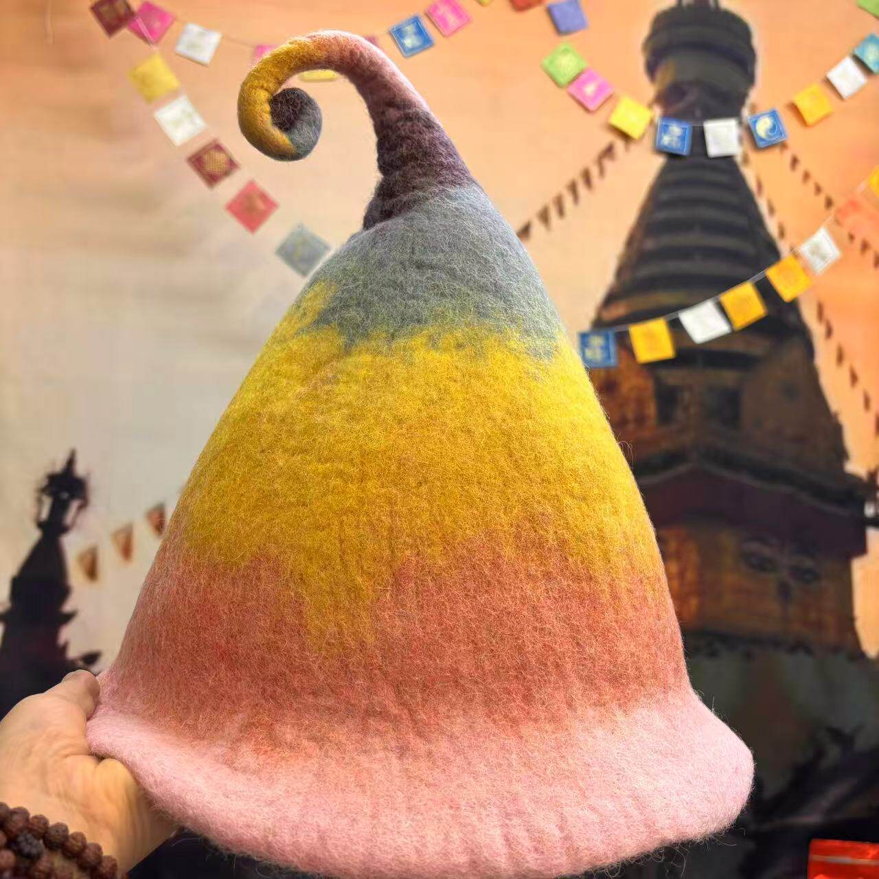 ピンクのエルフ