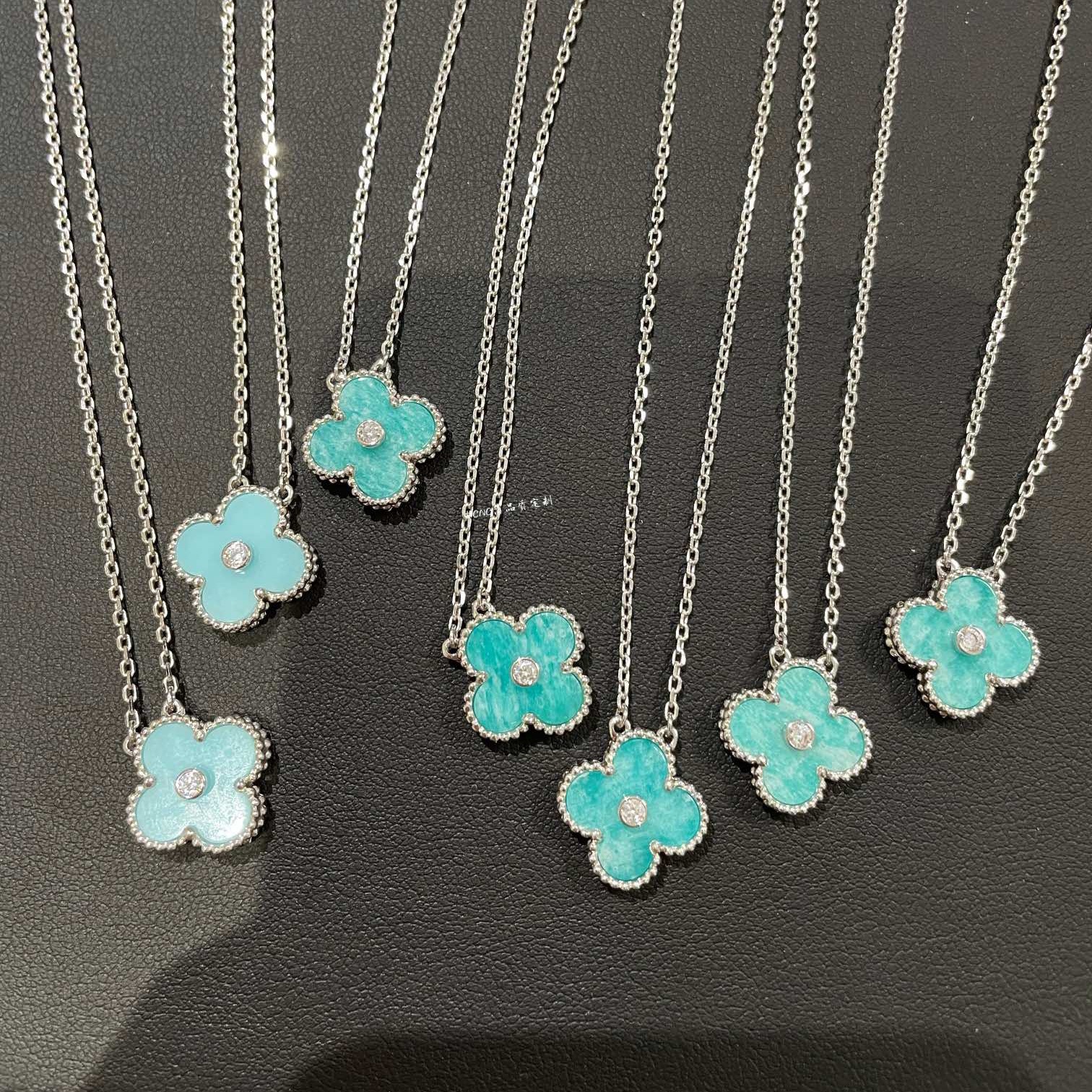 プラチナアマゾナイト