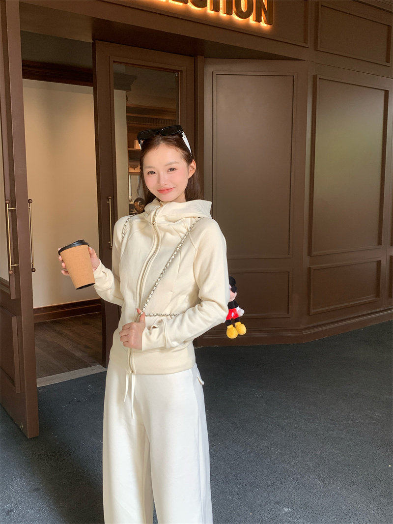 ミルクホワイト 春秋物