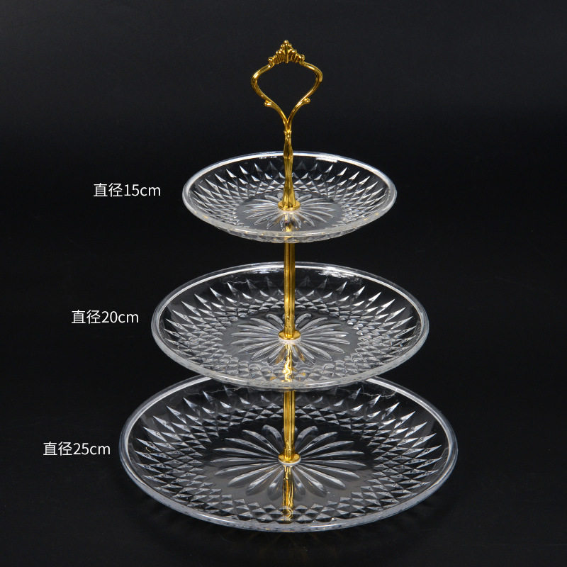 3層 (金冠)15 + 20 + 25cm