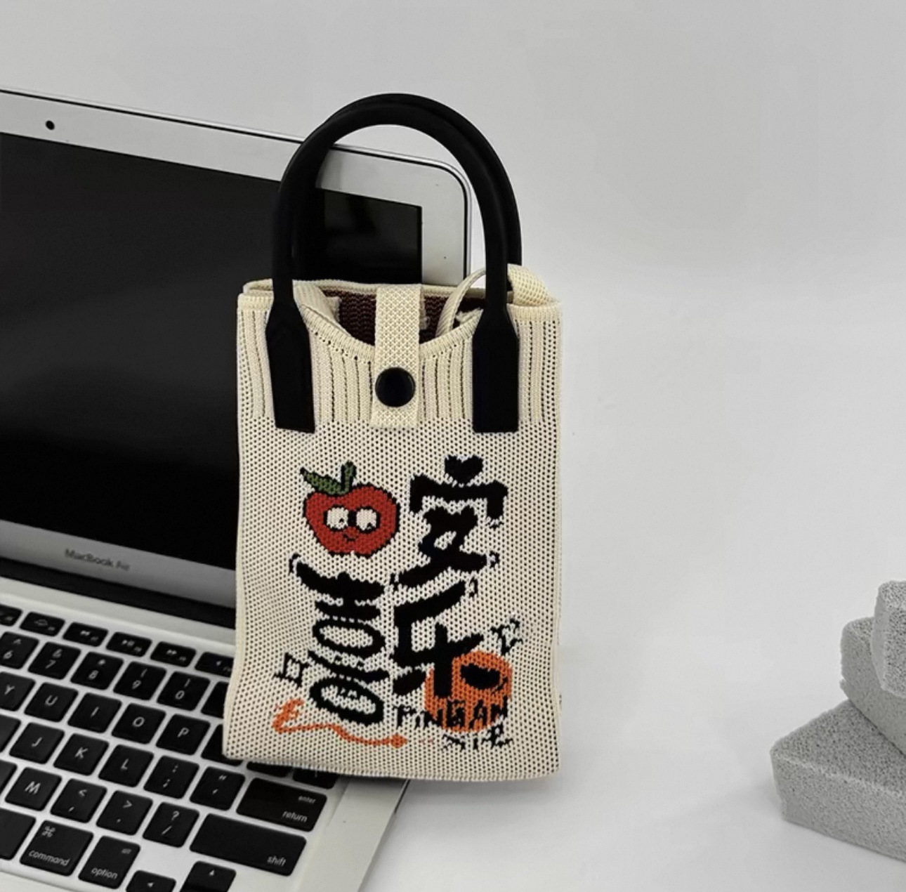 【シリコン+ショルダーストラップ】平和と喜び