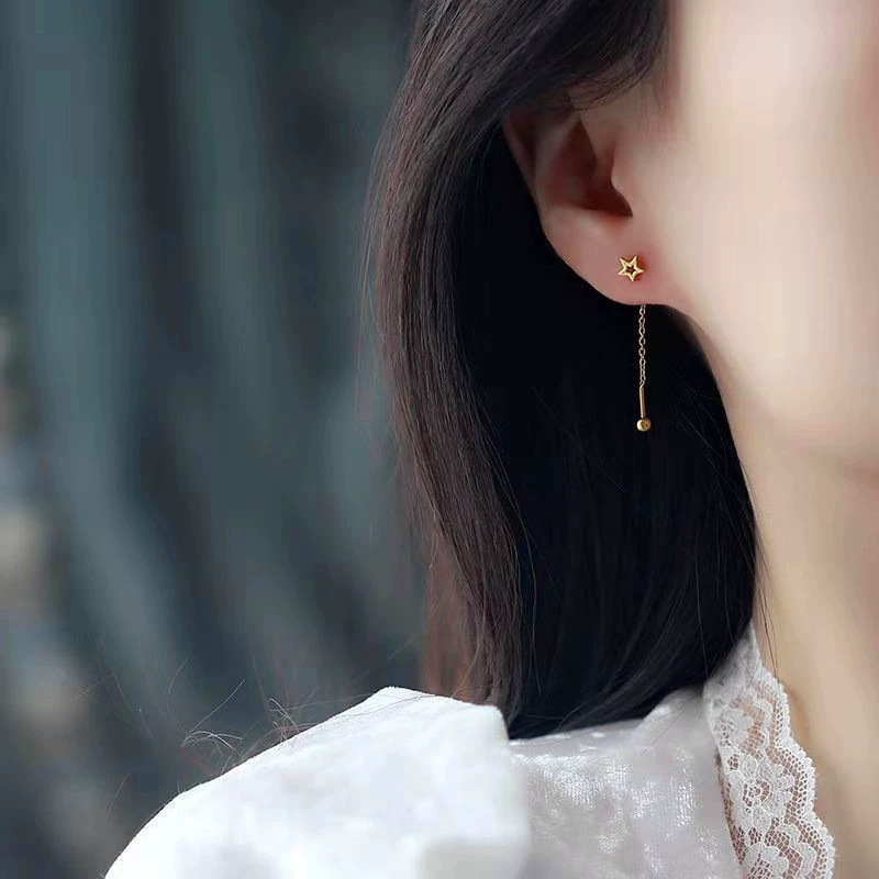 金色の中空星耳ワイヤー