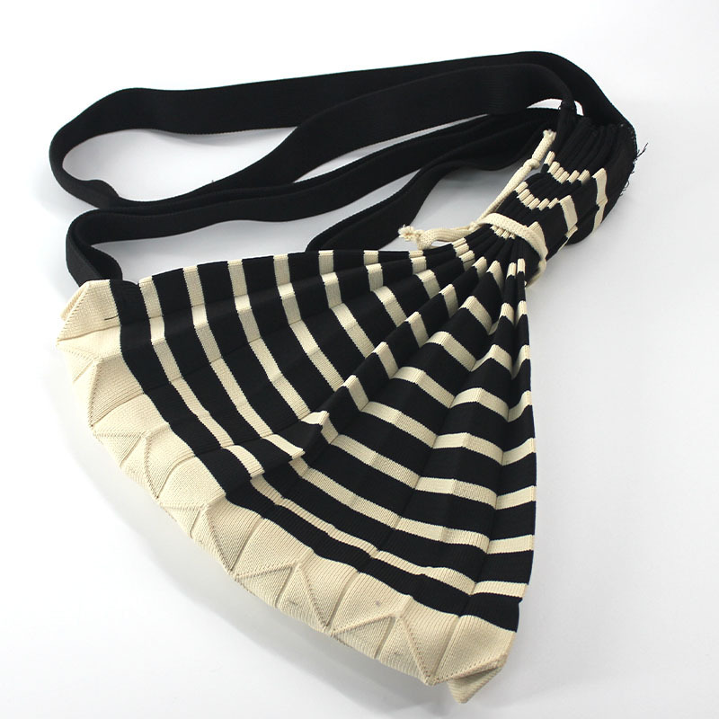 ブラックストライプ