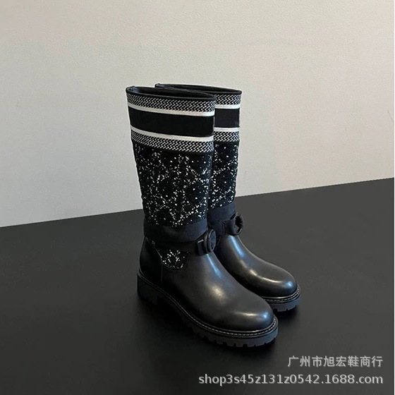 スターブラックブーツの正しいバージョン