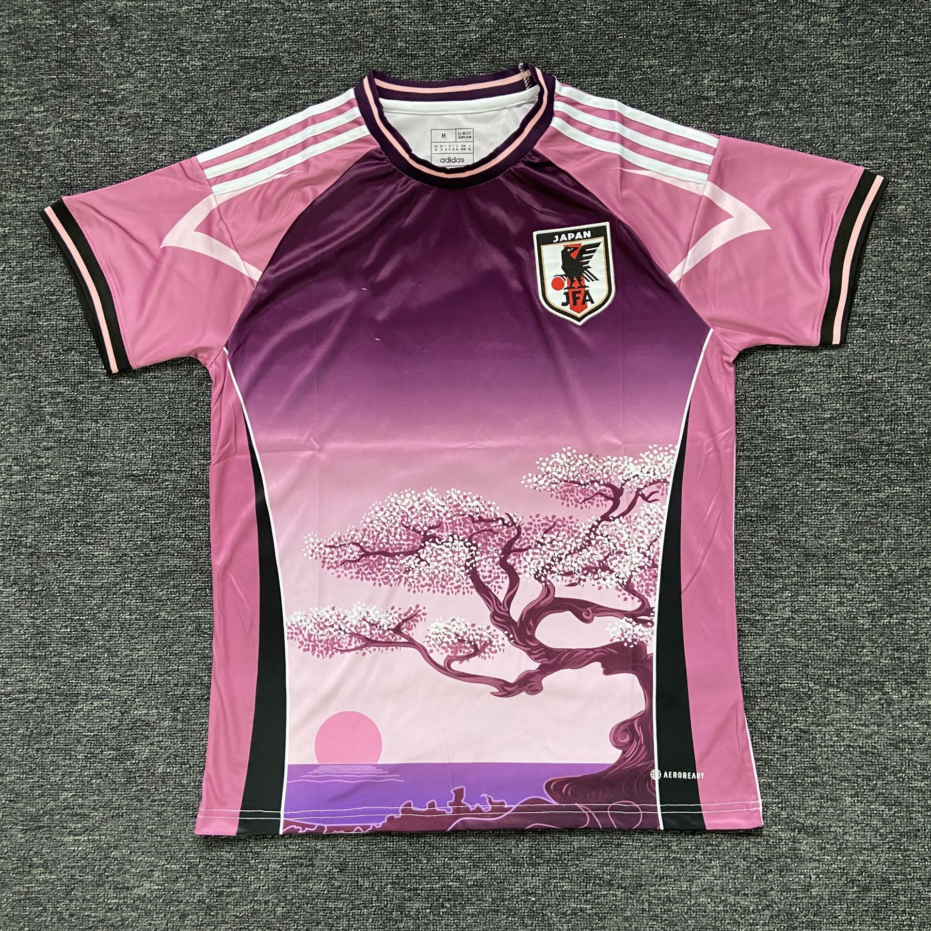 日本のピンクの桜の木