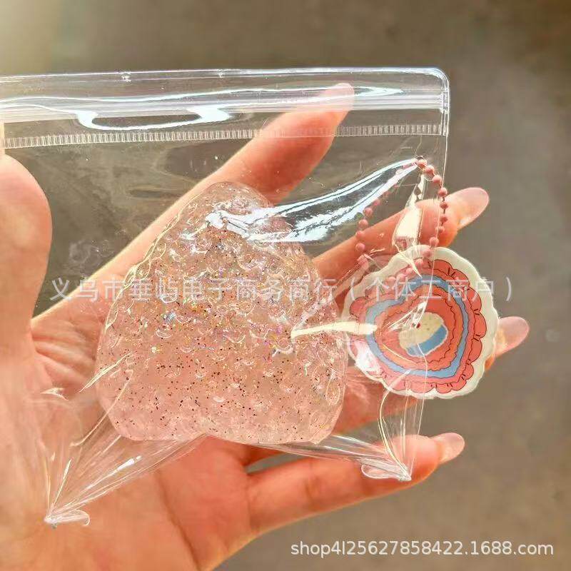 イチゴ透明