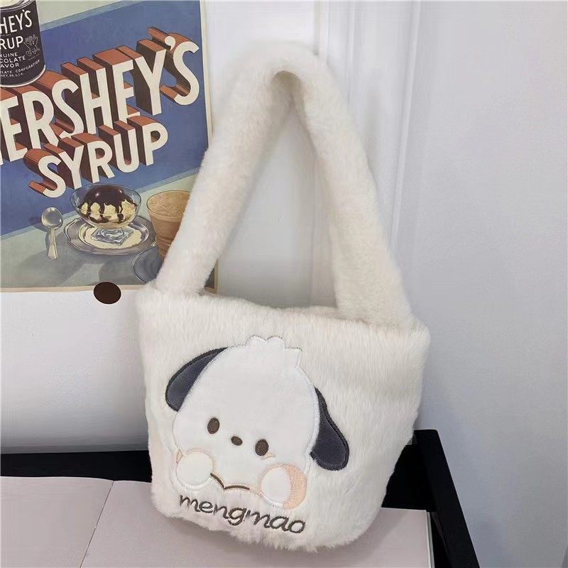 白いハンドバッグ22cm × 33cm