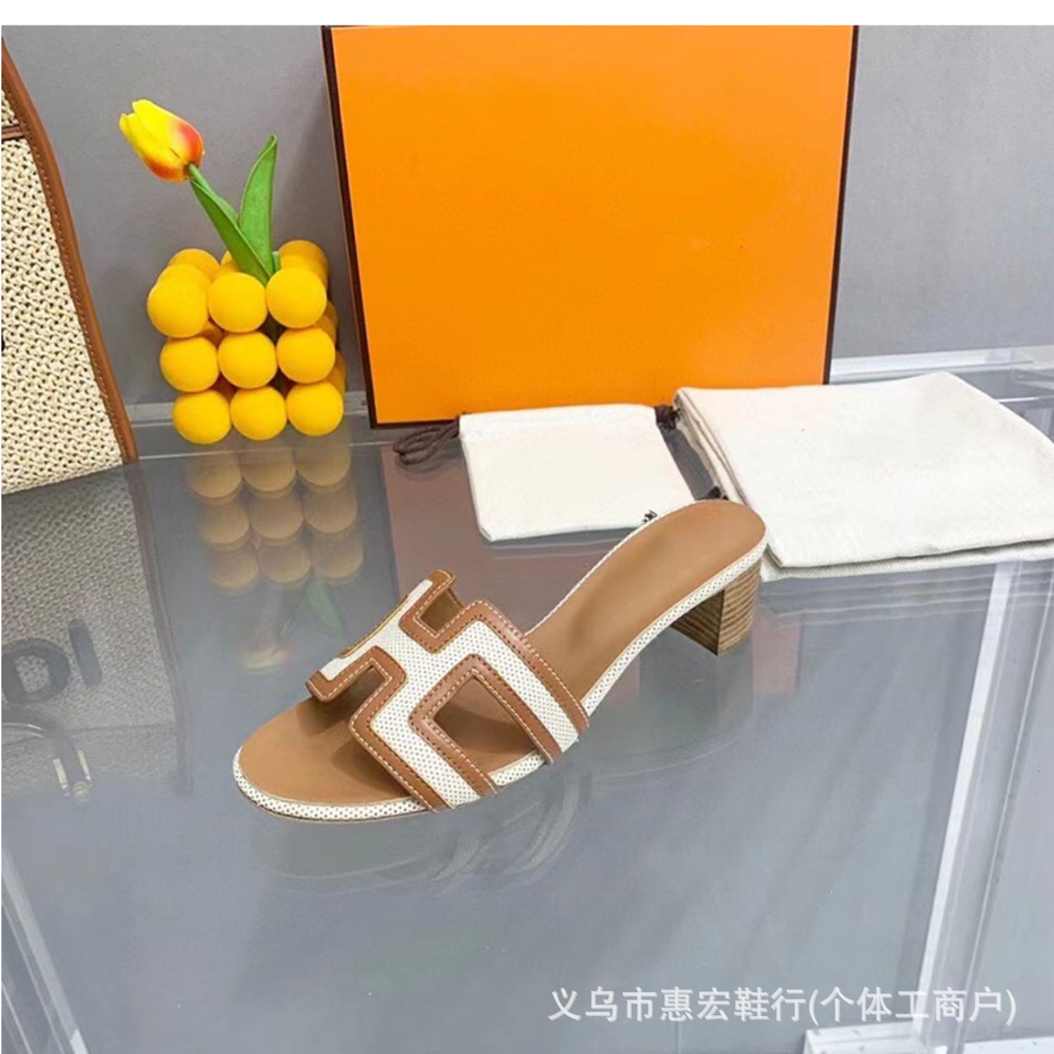 ブラウンとホワイトの5CM高品質