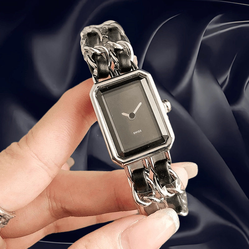 シルバーブラック