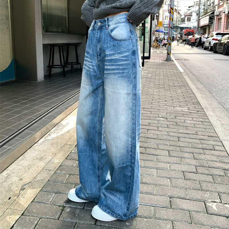 青いズボン