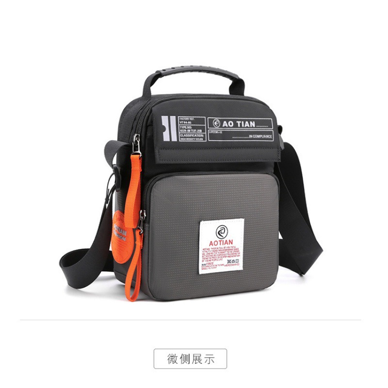 セメントグレー