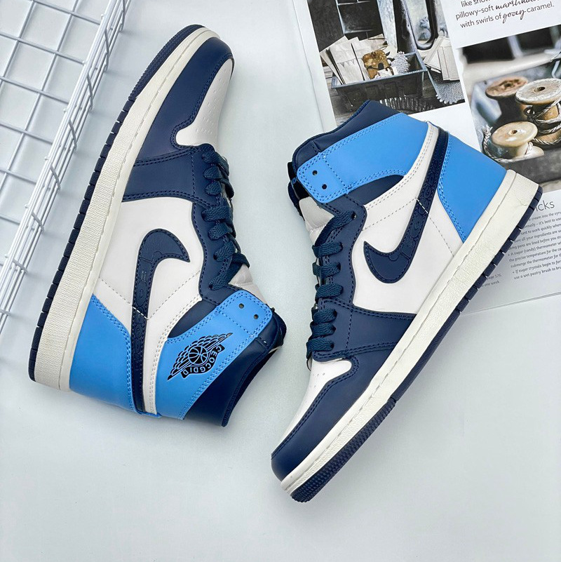 AJ1 ハイトップ-ノースカロライナブルー