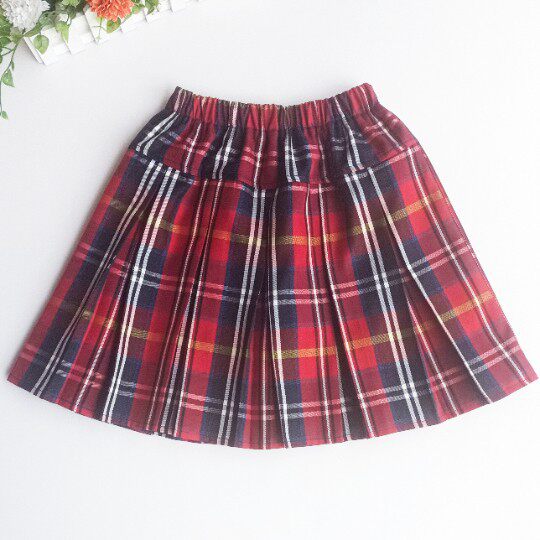 09赤黒格 (安全半ズボンあり)