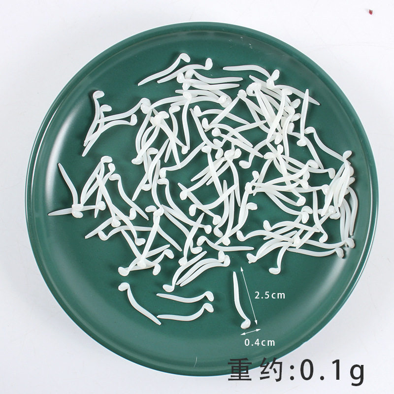 2.5cmの小さなもやし 1個