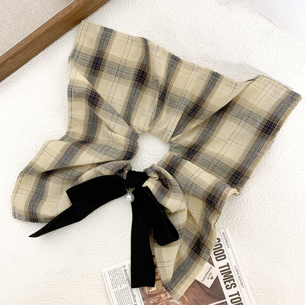 ベージュのチェック柄