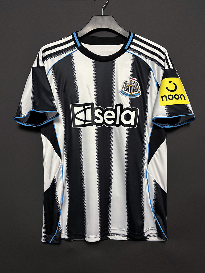 25-26 ニューカッスル ホーム